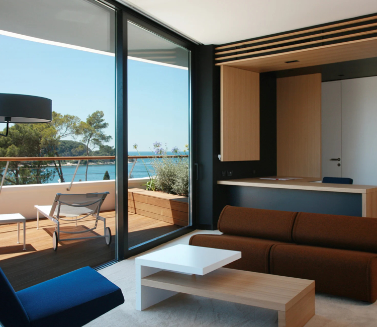 Hotel Lone, living room